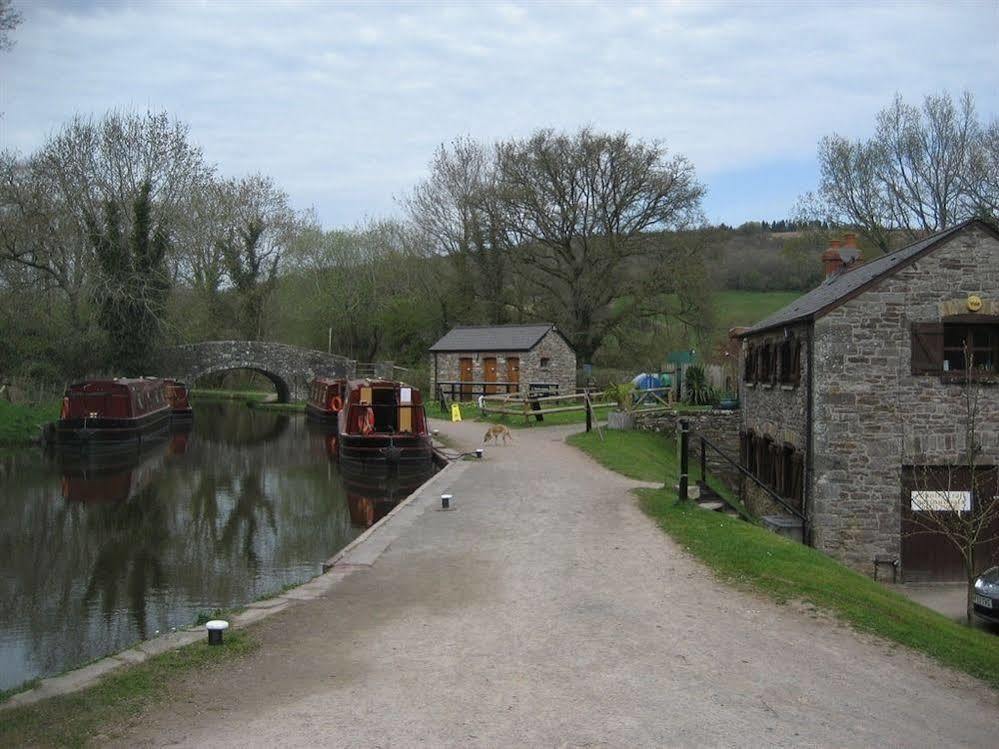 Cae Y Rhedyn Annexe Otel Crickhowell Dış mekan fotoğraf